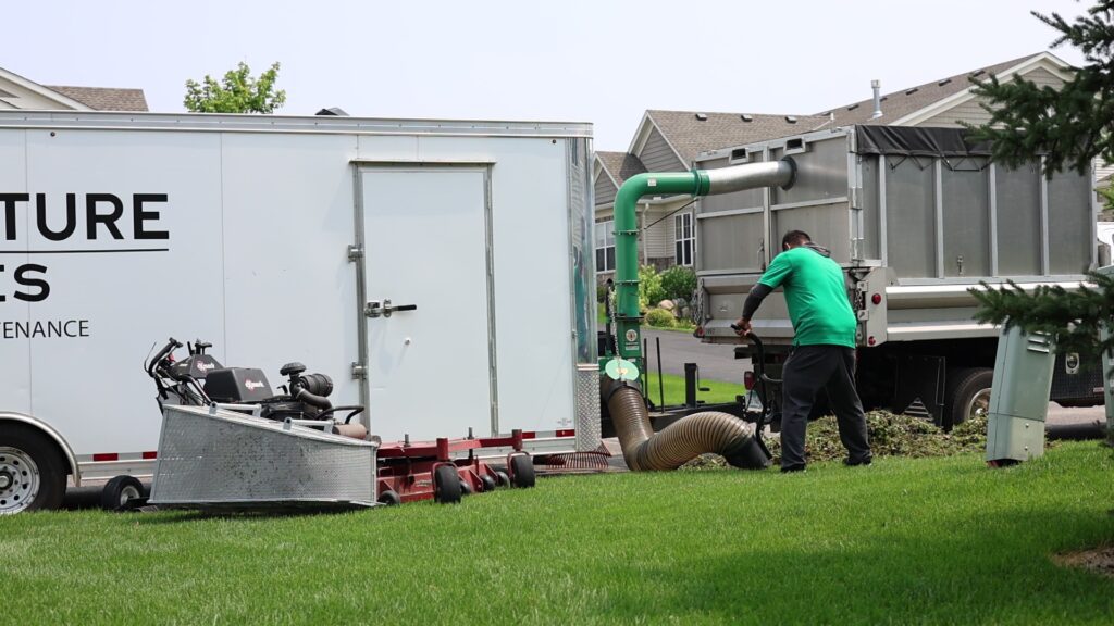 kage aluminum catcher next to vacuum truck