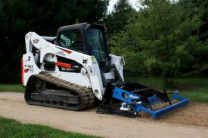 GreatER Bar skid steer grader on Bobcat T770