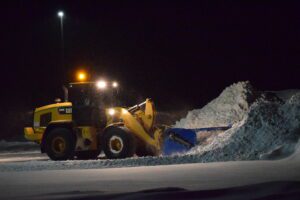 SnowDozer Payloader snow plow and pusher