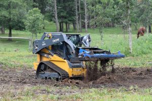 GreaterBar on John Deere 325G track loader