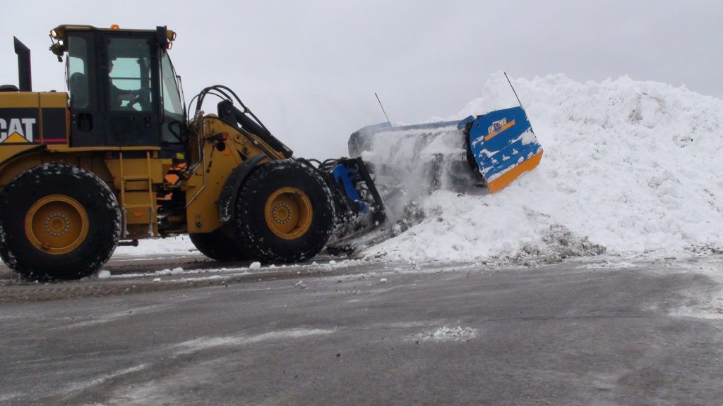 KAGE SnowStorm 2-in-1 American Snow Plow