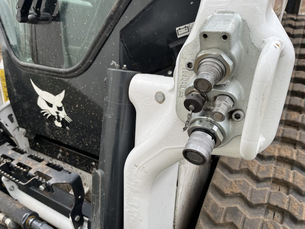 Bobcat Skid Steer Flat Face Hydraulic Couplers